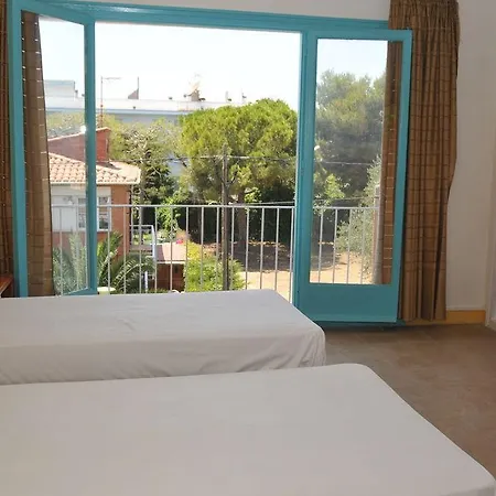 Utopia House Hostal Sitges