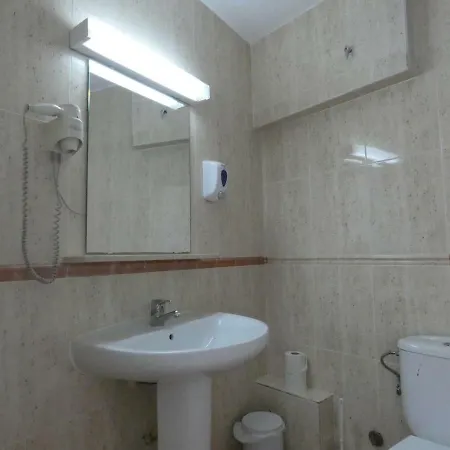Utopia House Vandrerhjem Sitges