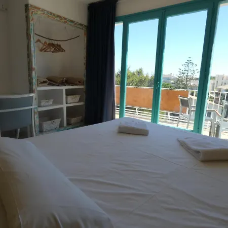 Utopia House Hostal Sitges
